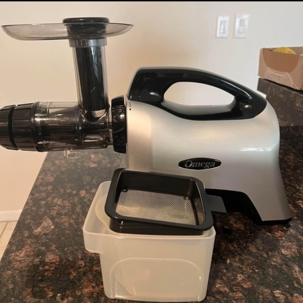 Omega Silver and Black Juicer